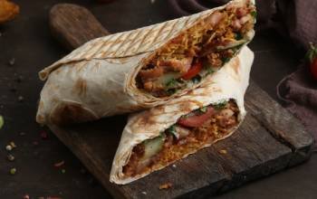 Шашлык из свиной шеи Завертый в лаваш